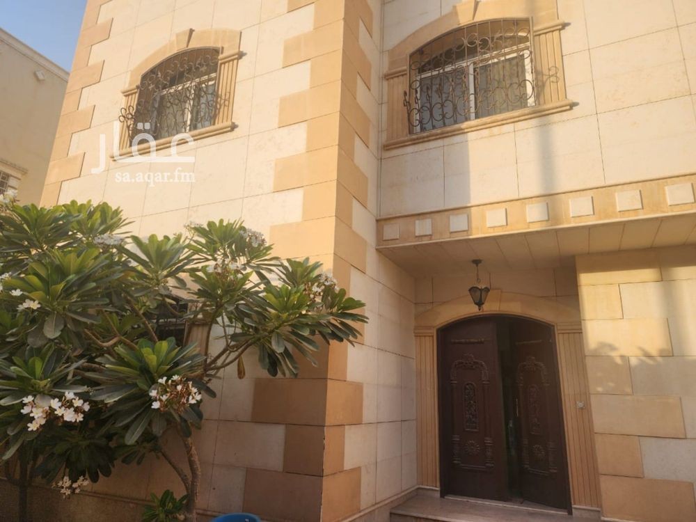 5 bedroom villa in At Taawon, Riyadh 4