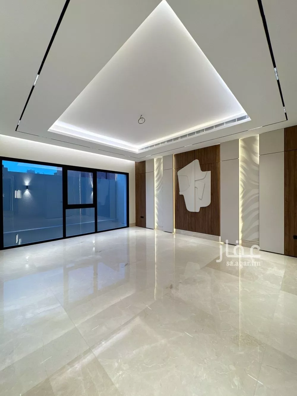 6 bedroom villa in Al Nakheel 13