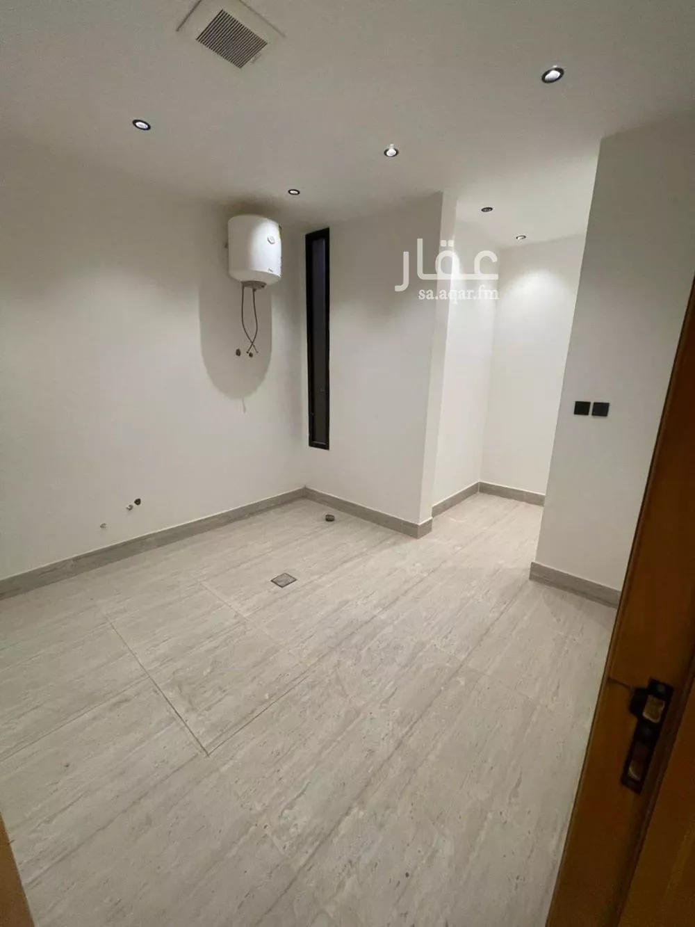 فيلا 6 غرف في طويق 12