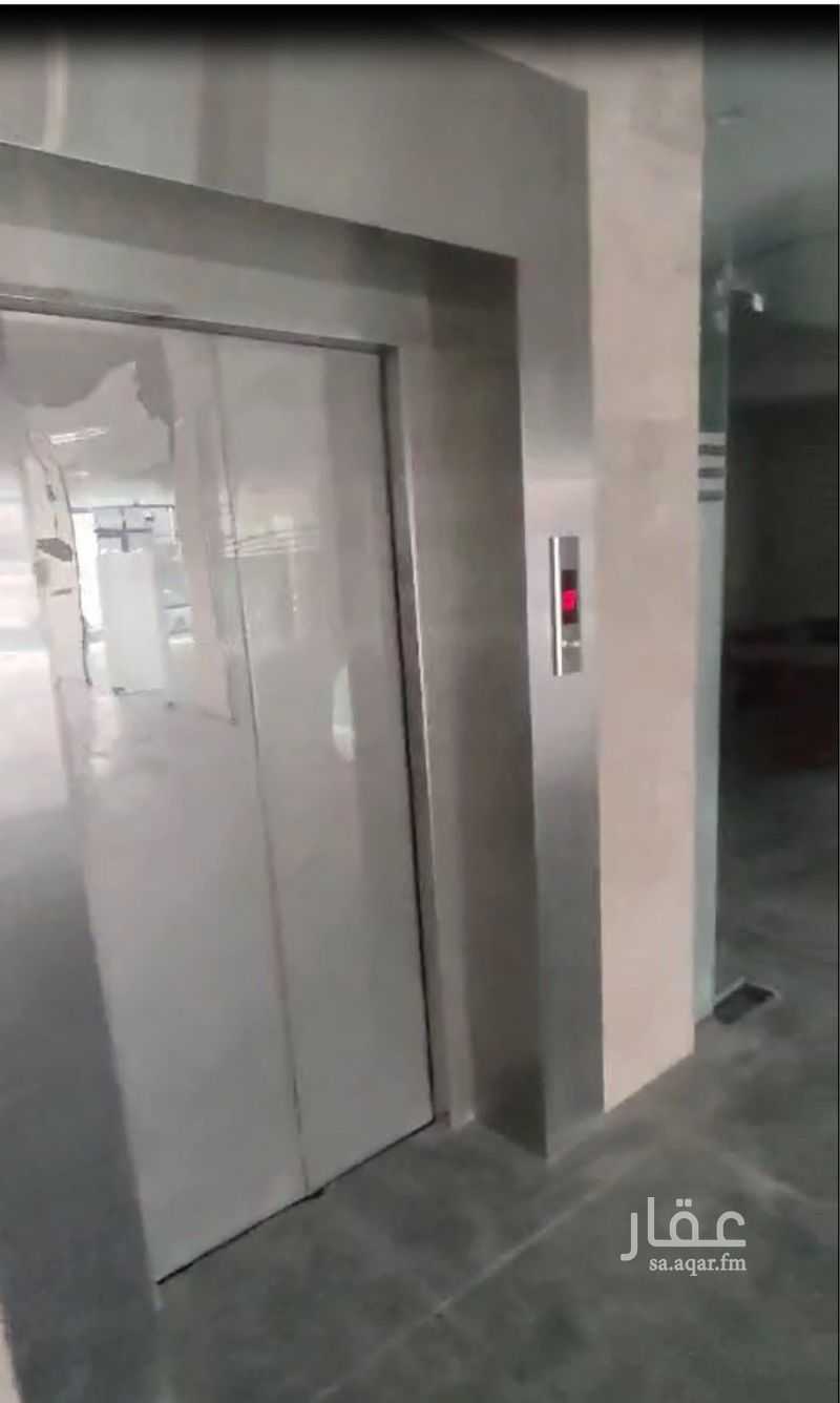 5 bedroom building in Al Wadi, Riyadh 4