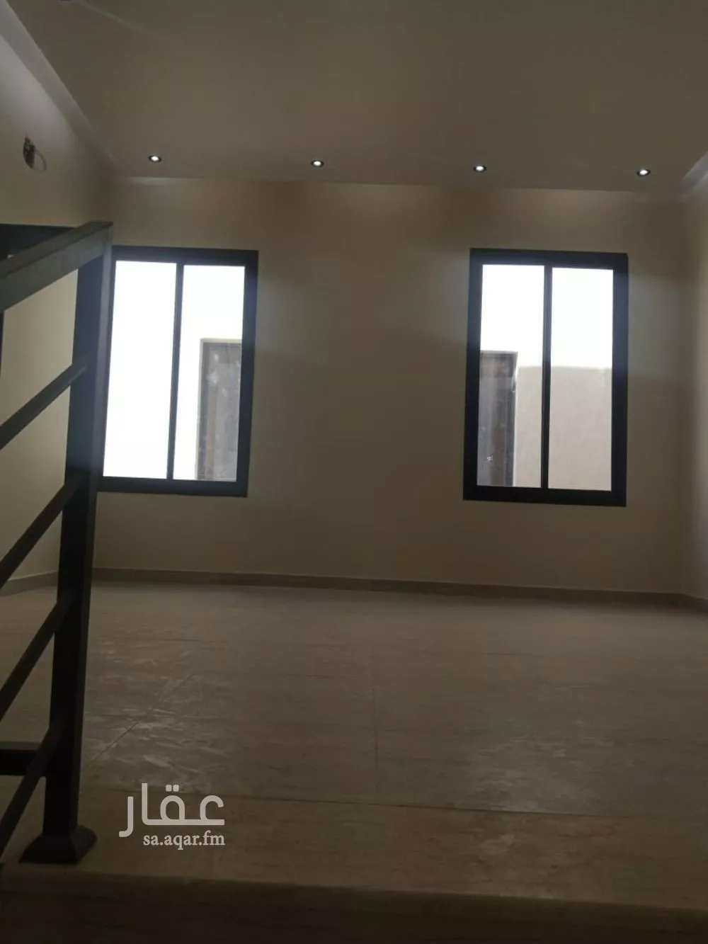 فيلا 6 غرف في عكاظ 13