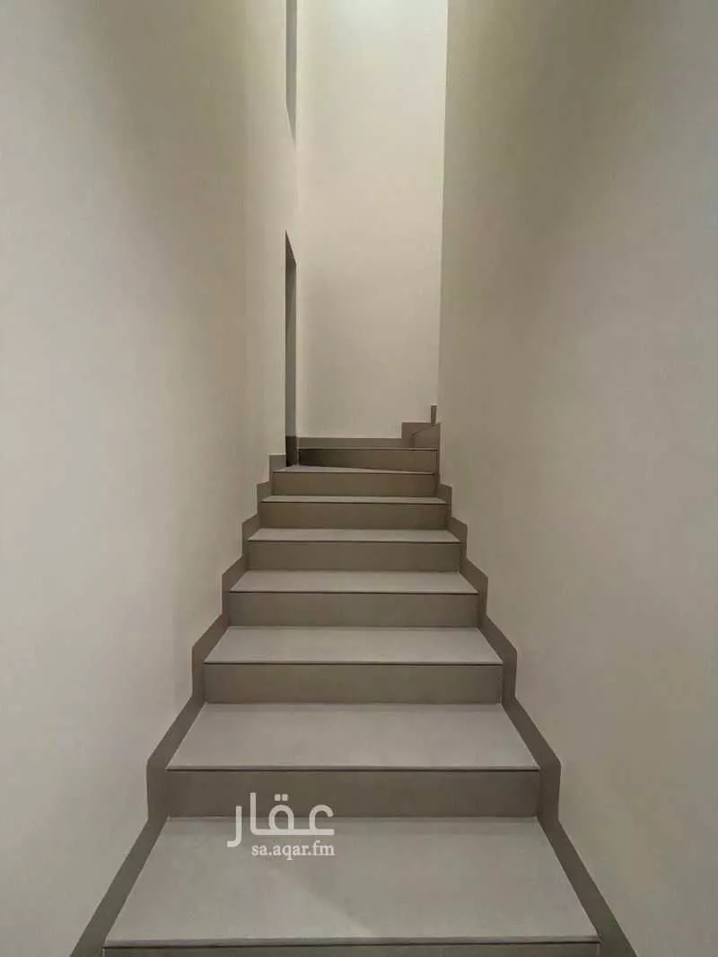 فيلا 5 غرف في النرجس 11