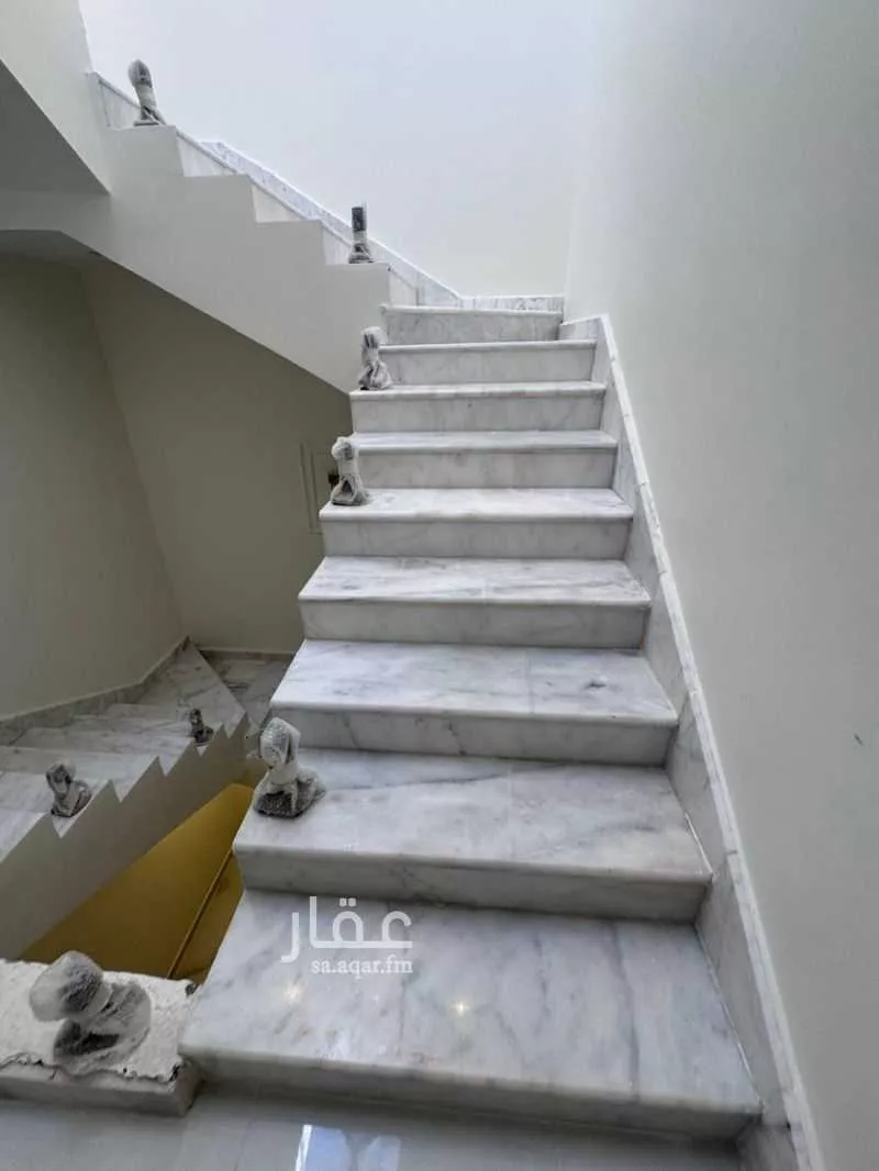 36 bedroom villa in Dhahrat Laban 15