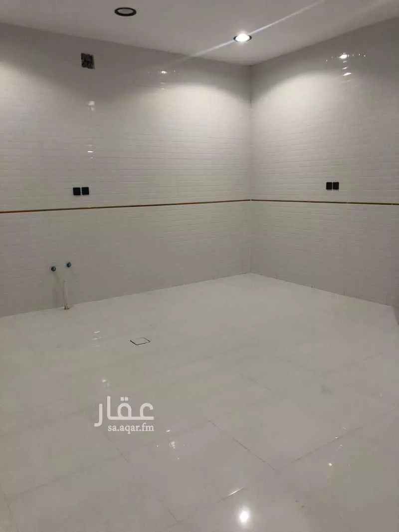 36 bedroom villa in Dhahrat Laban 10