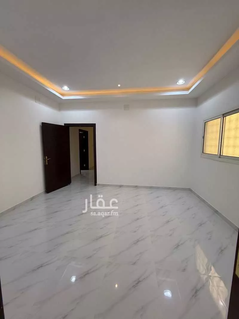 6 bedroom apartment in Al Mahdiyyah 4