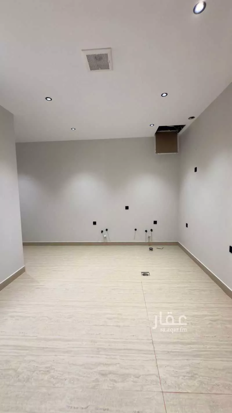 5 bedroom villa in As Suwaidi 18