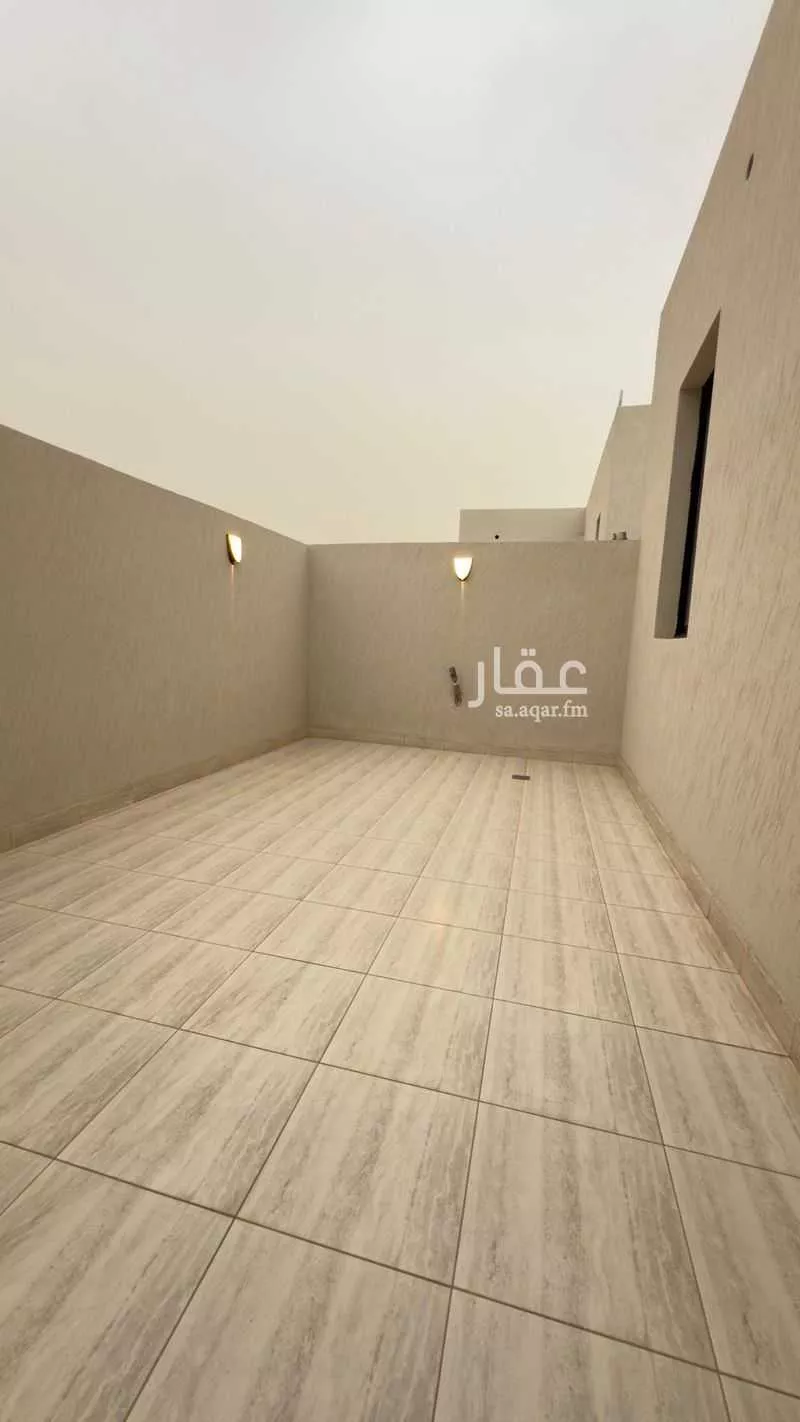 5 bedroom villa in As Suwaidi 8