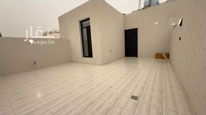 5 bedroom villa in As Suwaidi 10