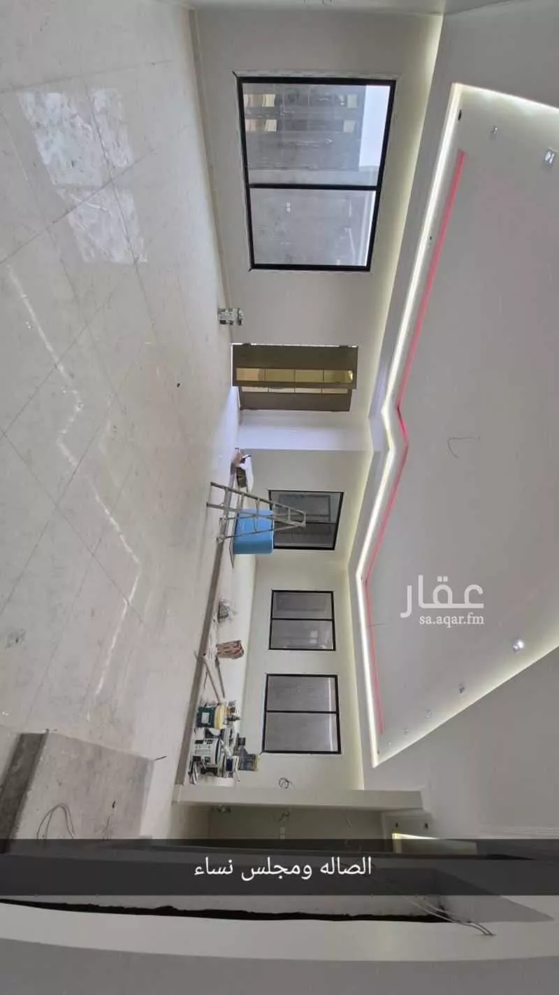 فيلا 12 غرف في عريض 11