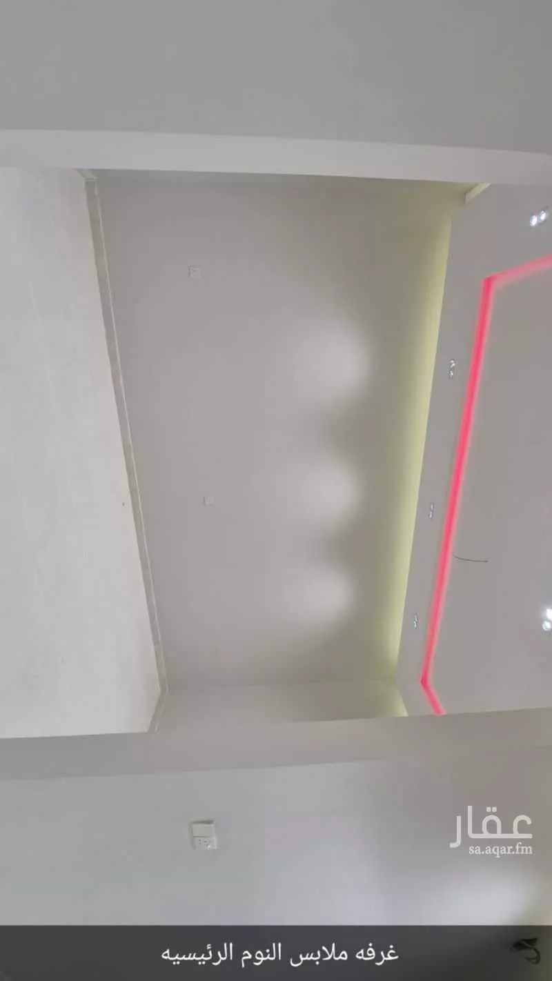 فيلا 12 غرف في عريض 18