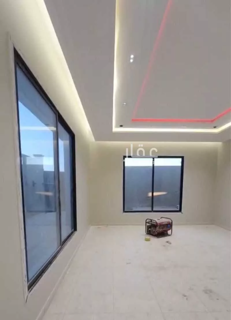 فيلا 12 غرف في عريض 30