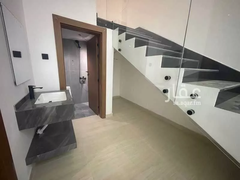 6 bedroom villa in An Nadhim 9