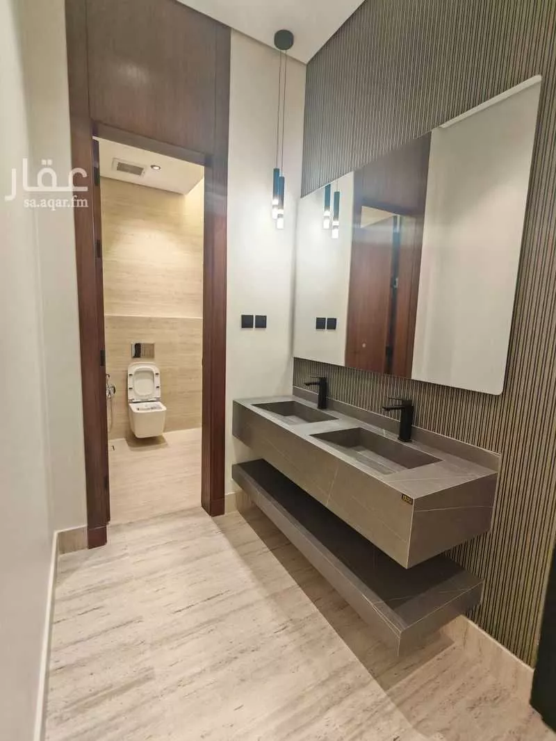 فيلا 5 غرف في العارض 4