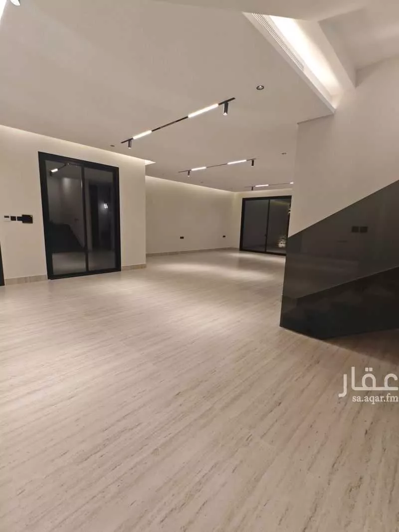فيلا 5 غرف في العارض 6