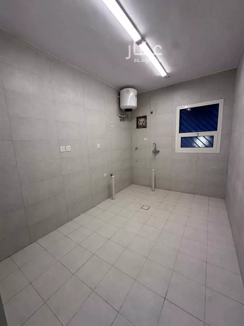 4 bedroom apartment in Al Rabwa 18