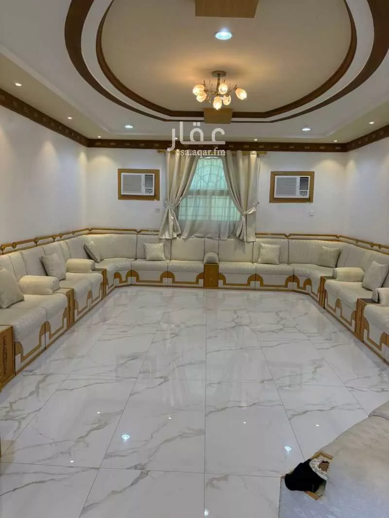 12 bedroom villa in Al Yarmouk 4