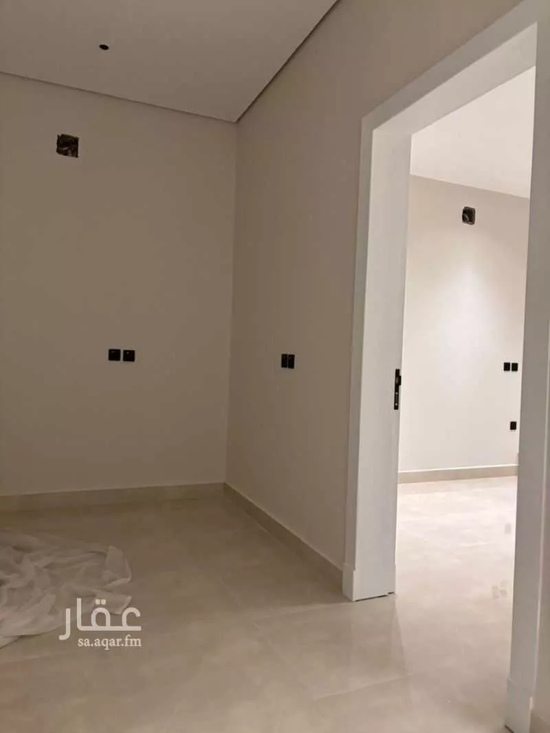 شقة 5 غرف في عكاظ 11