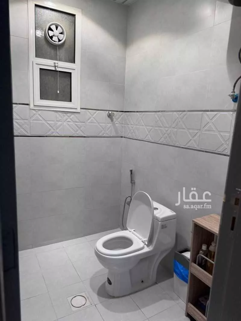 فيلا 4 غرف في الشرق 7