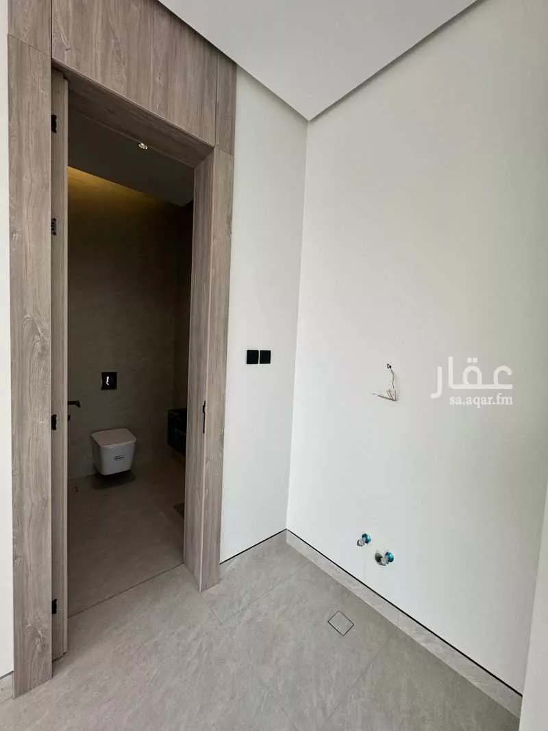 فيلا 5 غرف في النرجس 26
