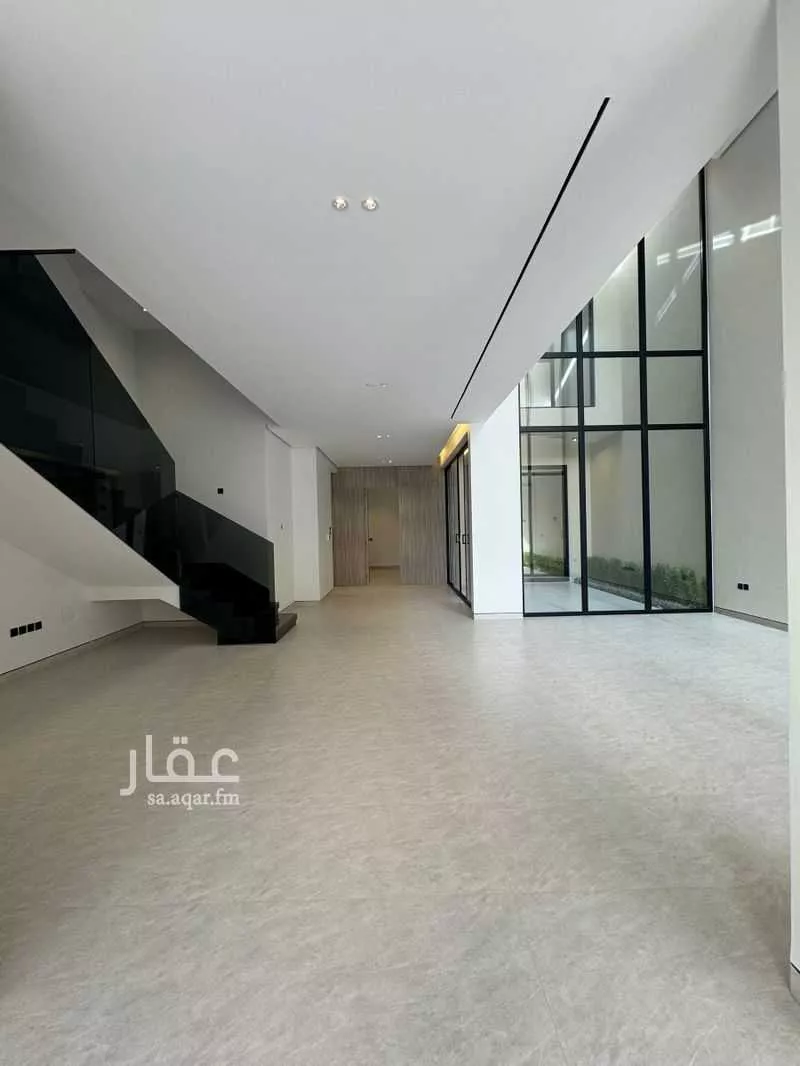 فيلا 5 غرف في النرجس 4