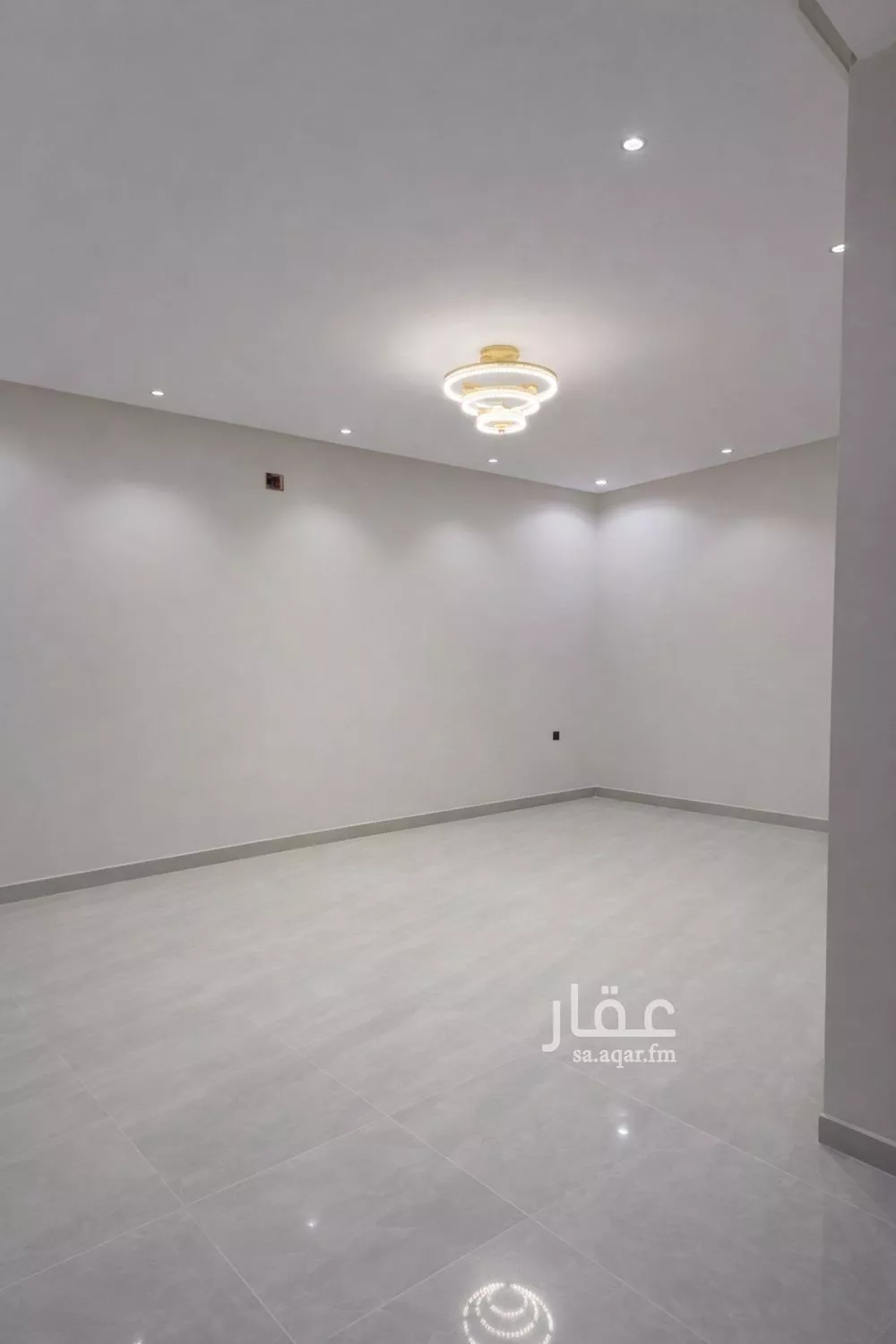 فيلا 6 غرف في طيبة 2