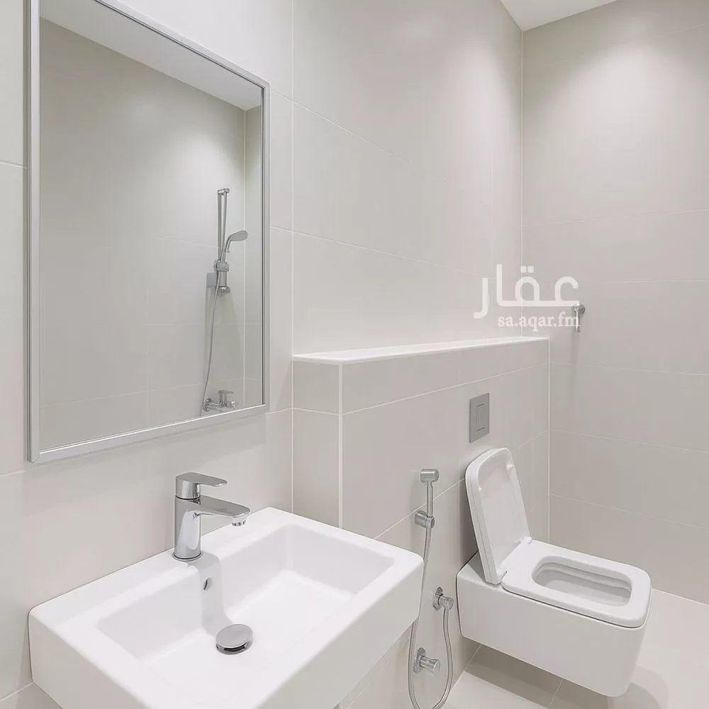 4 bedroom villa in Al Janadriyah 14