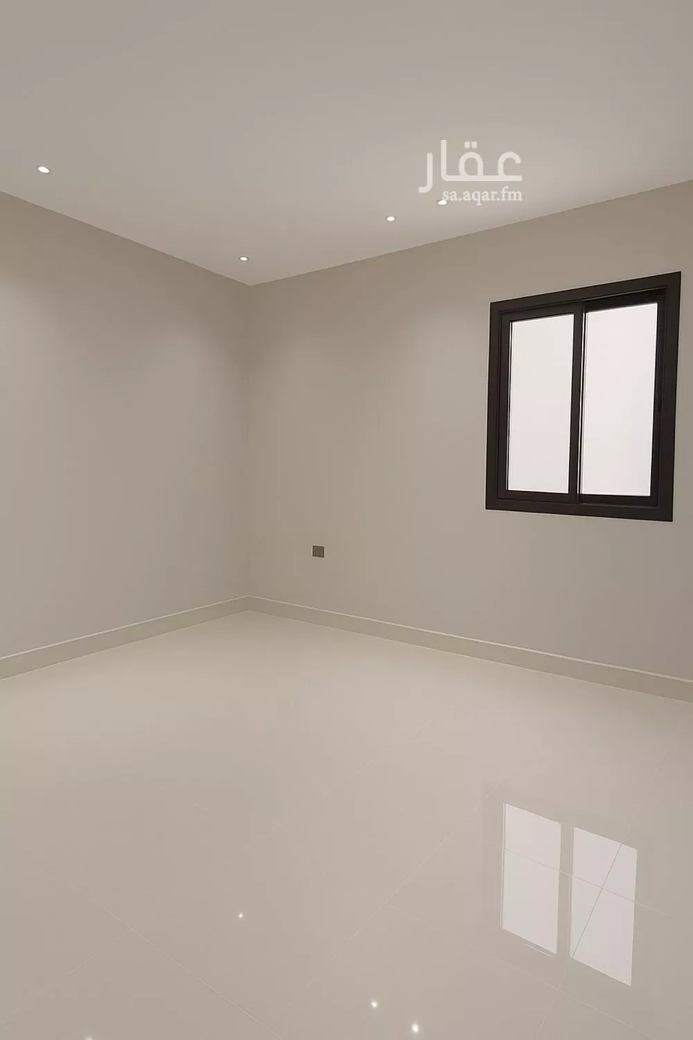 4 bedroom villa in Al Janadriyah 9