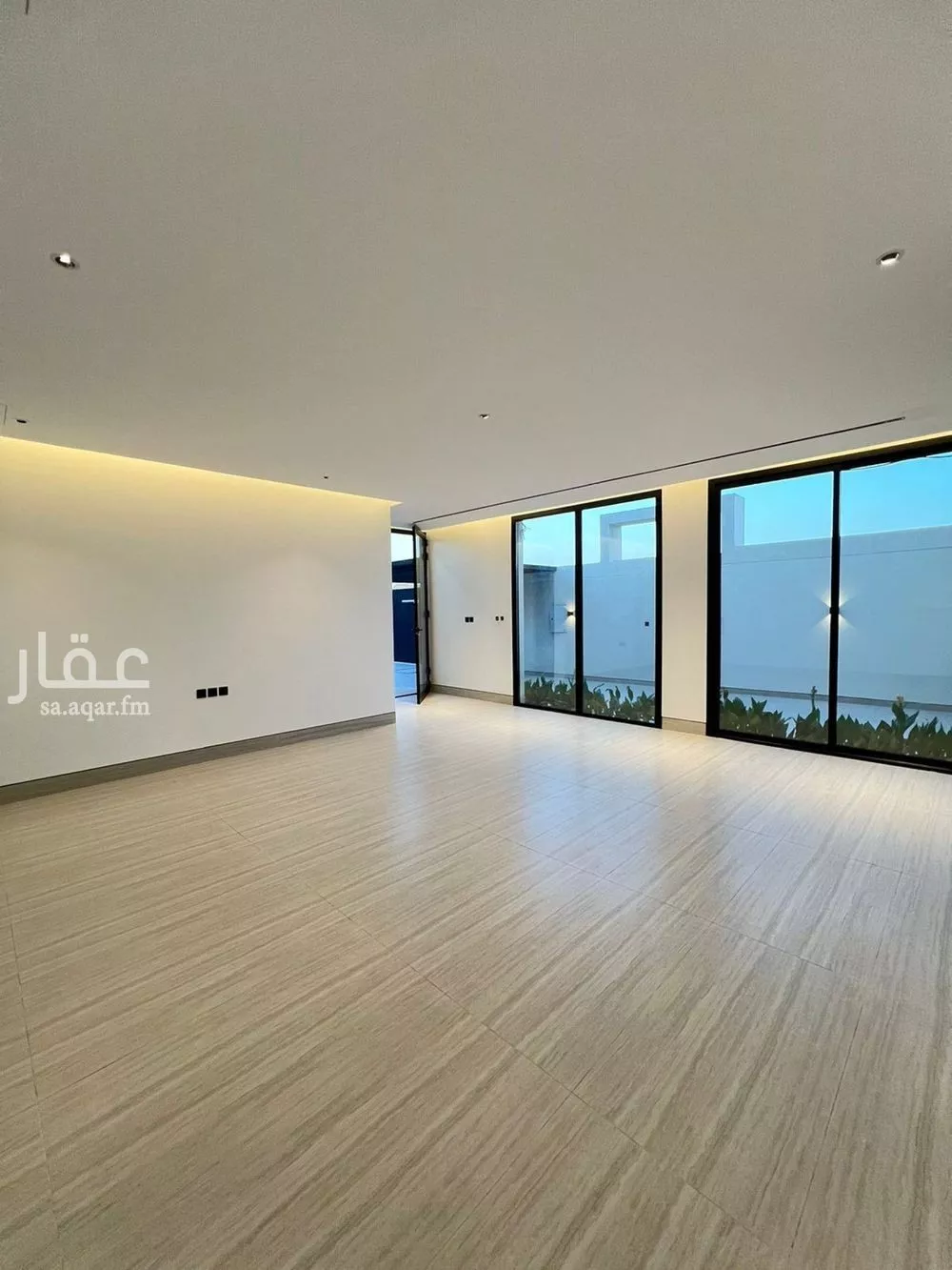 5 bedroom villa in Al Narjis 3