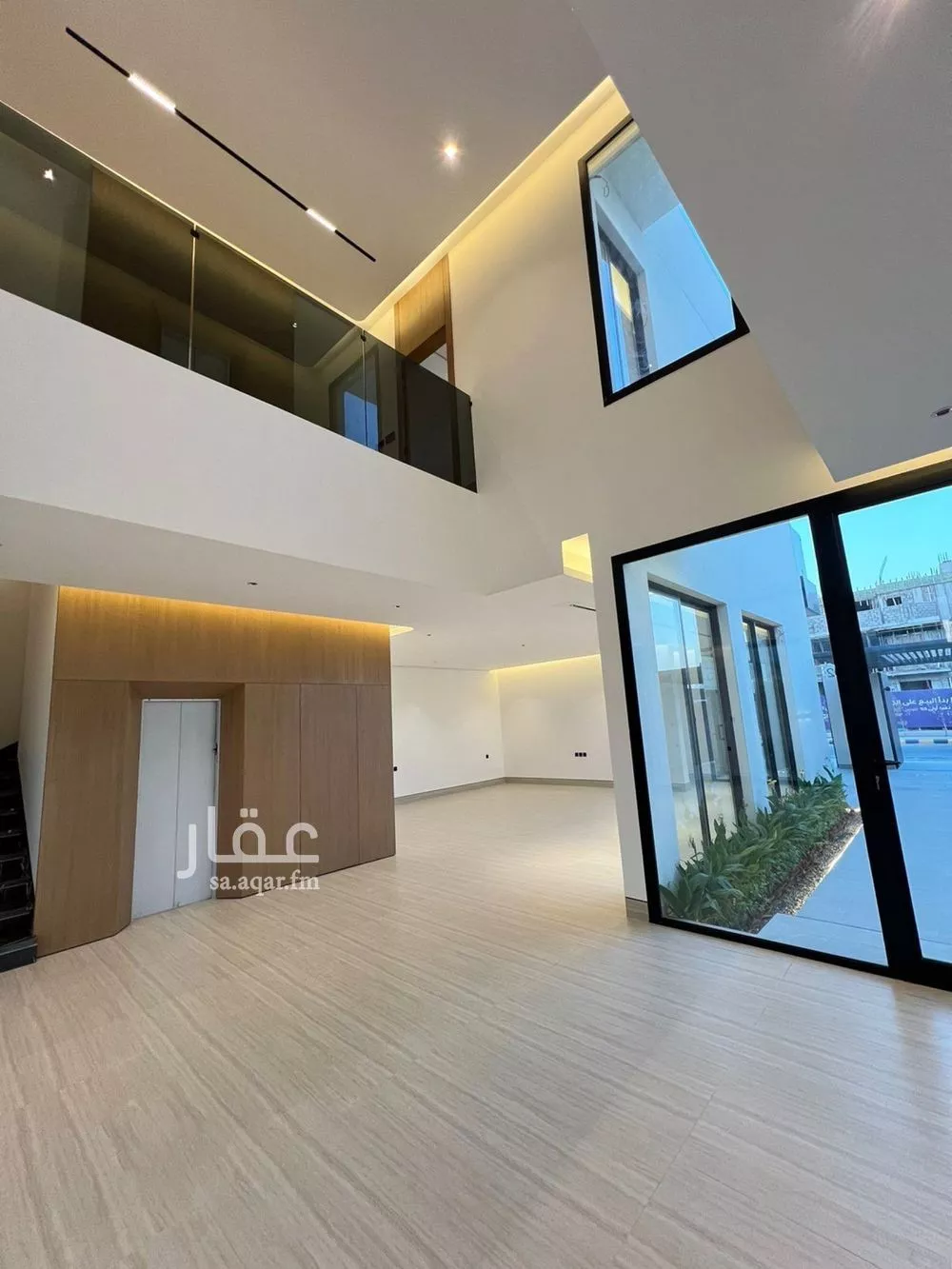 5 bedroom villa in Al Narjis 5