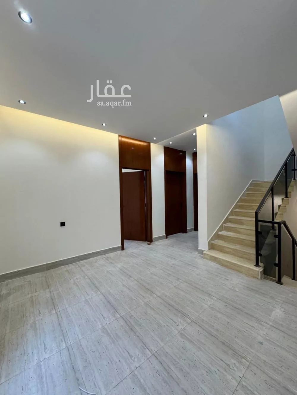 فيلا 6 غرف في طويق 10