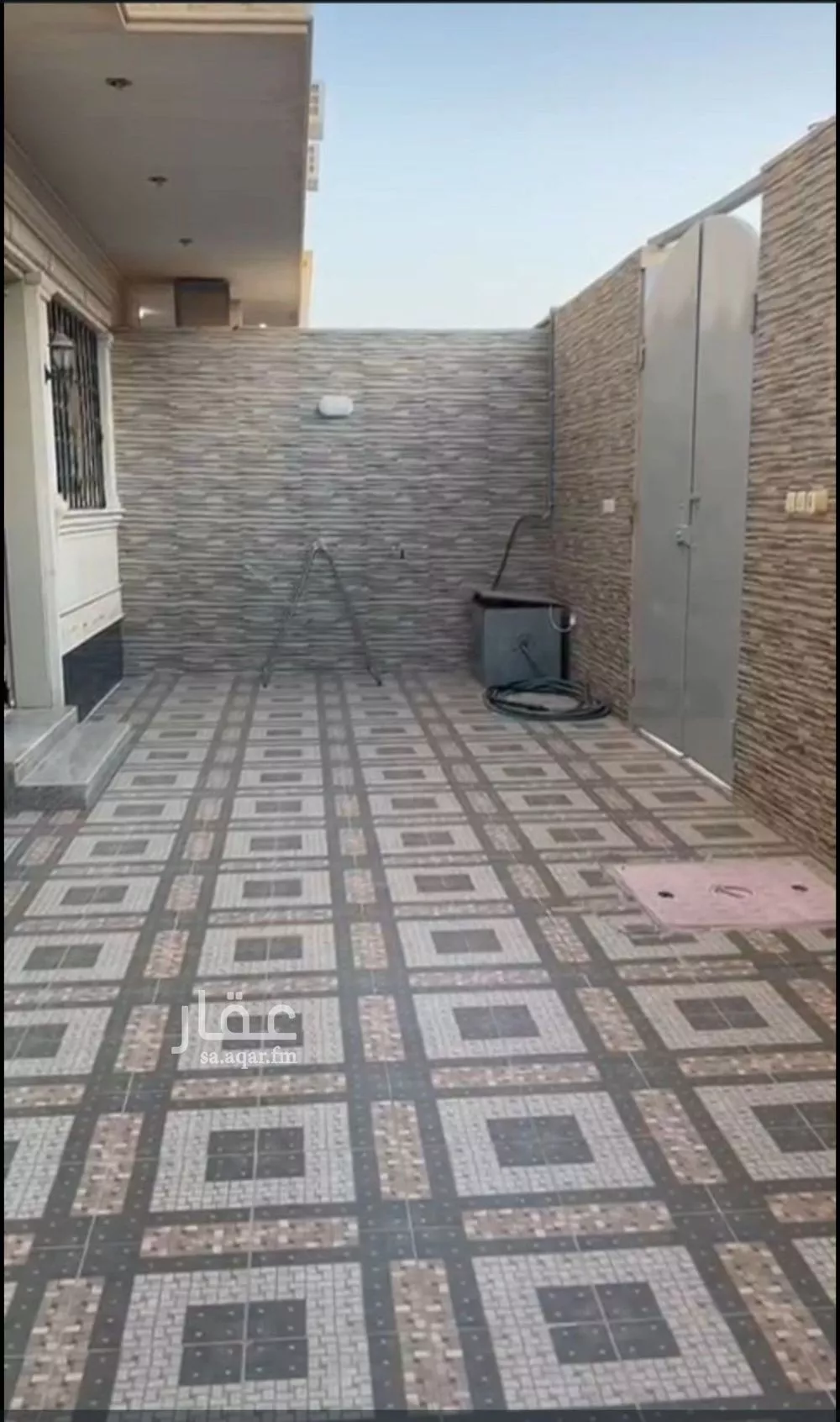 9 bedroom apartment in Dhahrat Namar 3