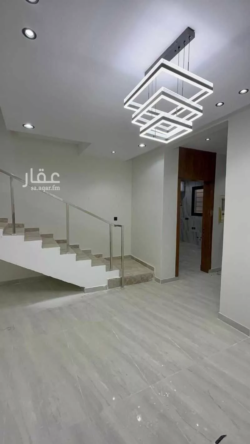 فيلا 6 غرف في طيبة 4