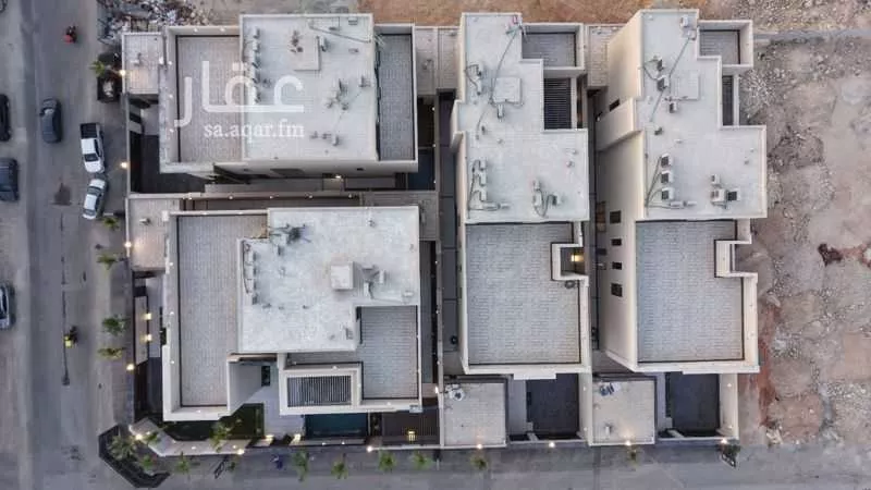 6 bedroom villa in Al Malqa 9