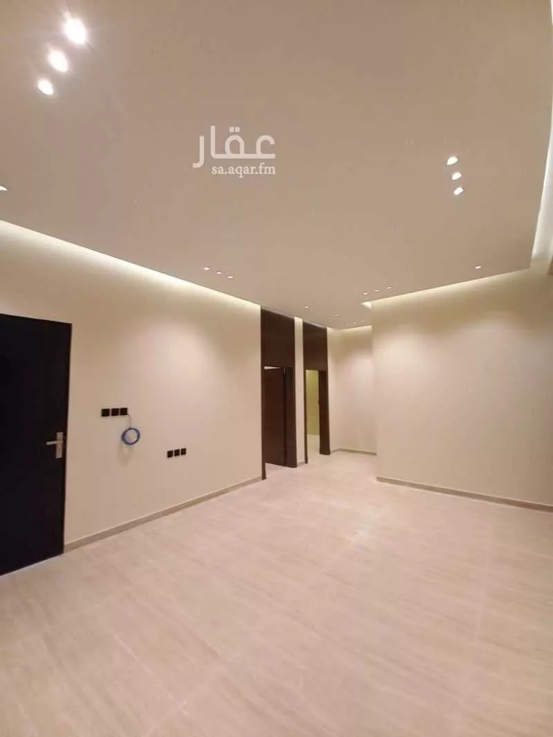 7 bedroom apartment in King Abdul Aziz 8