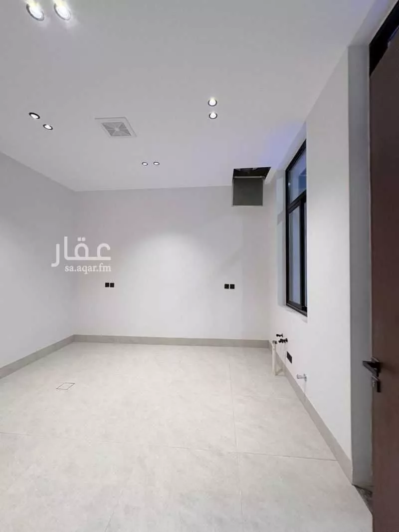 6 bedroom villa in Al Mahdiyyah 11