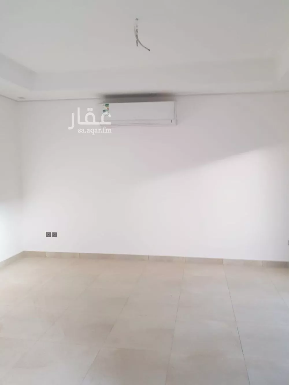 فيلا 6 غرف في النرجس 18