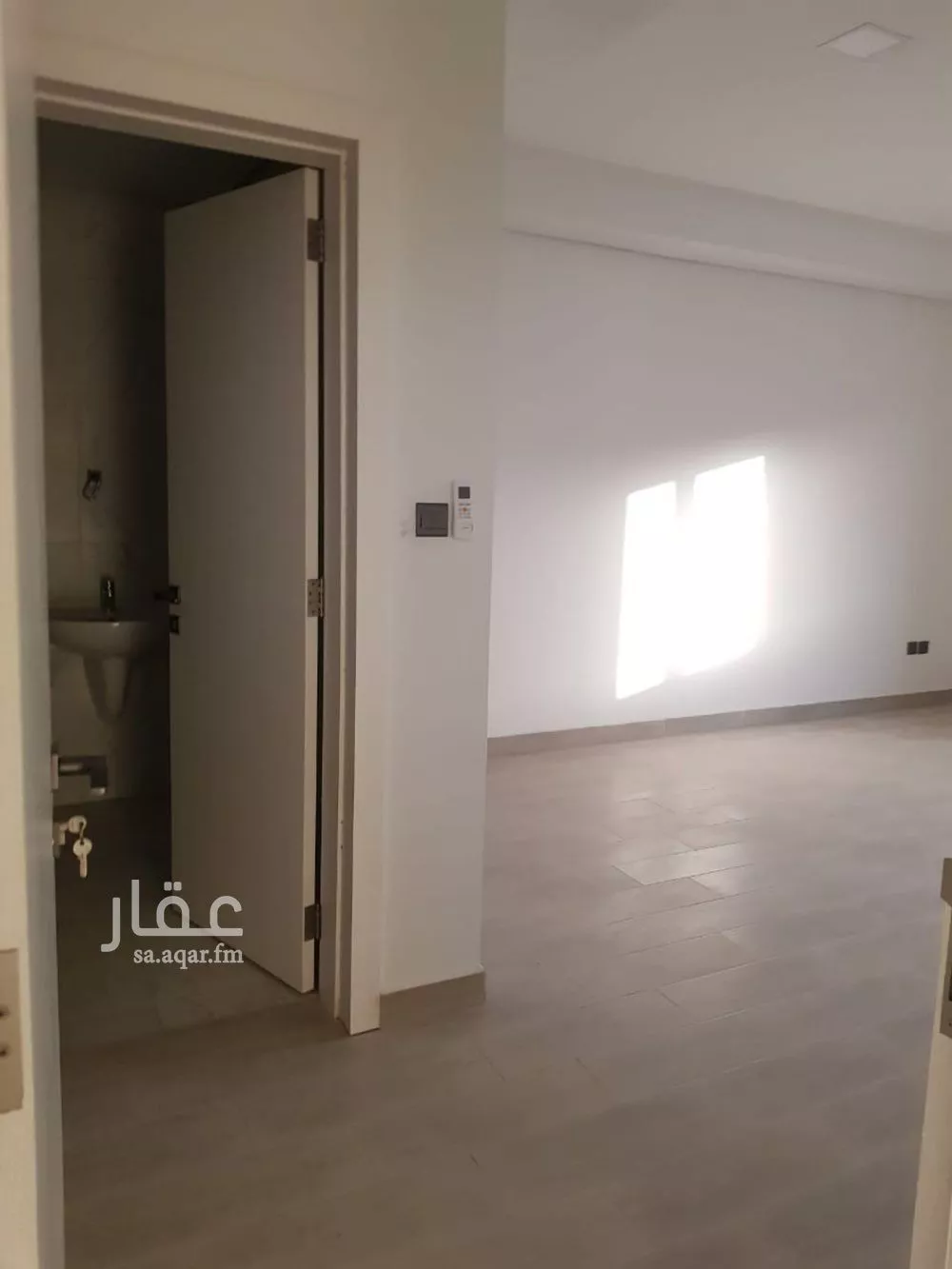 فيلا 6 غرف في النرجس 20