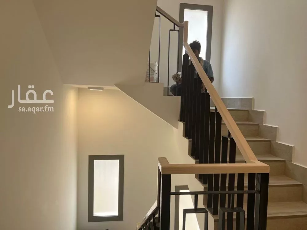 فيلا 6 غرف في النرجس 6