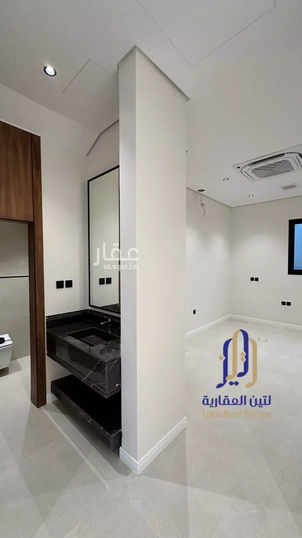 5 bedroom villa in Al Malqa 11