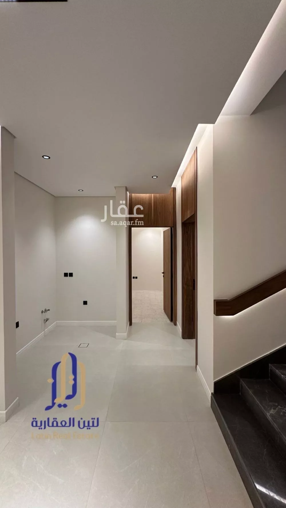 5 bedroom villa in Al Malqa 18