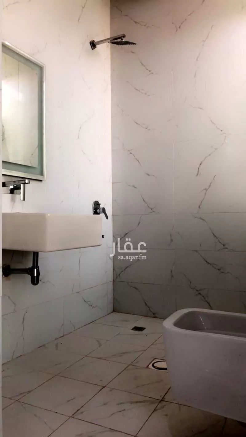 8 bedroom villa in Al Rimal 3