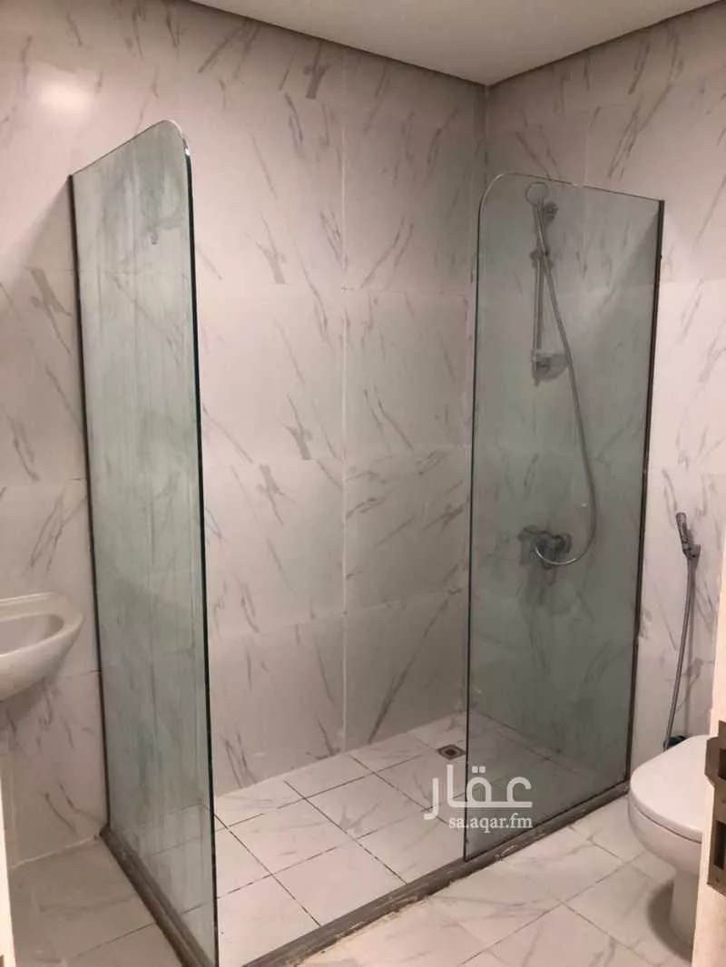 فيلا 5 غرف في النرجس 6