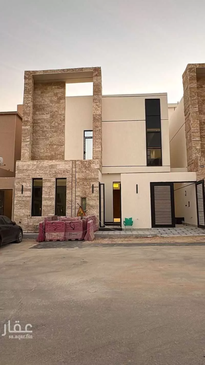 6 bedroom villa in Al Mahdiyyah 2