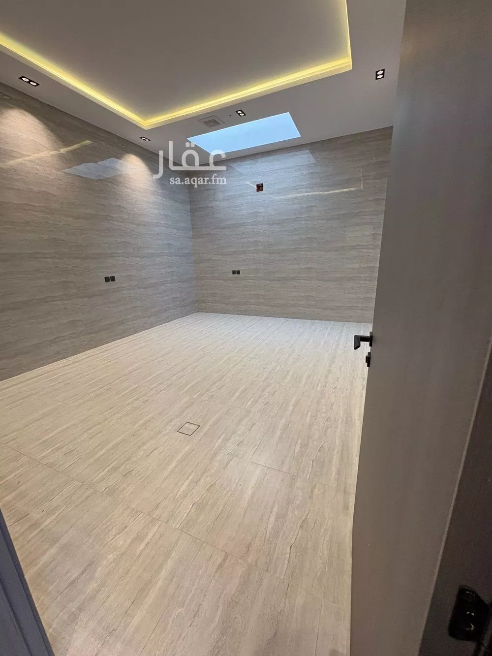 4 bedroom villa in Al Maizilah 5