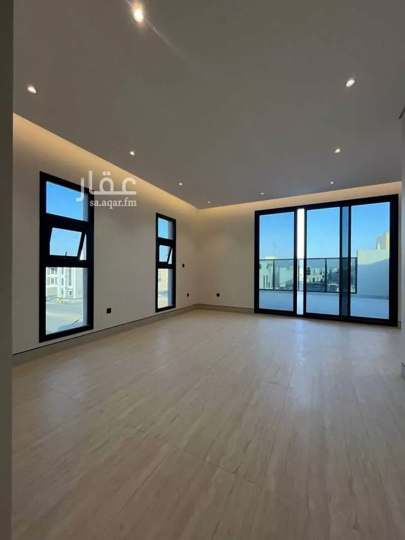 6 bedroom villa in Al Mahdiyyah 3