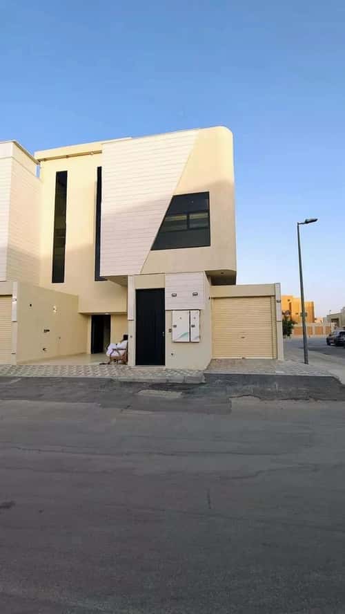 4 bedroom apartment in Dhahrat Al Badiah, Riyadh 12
