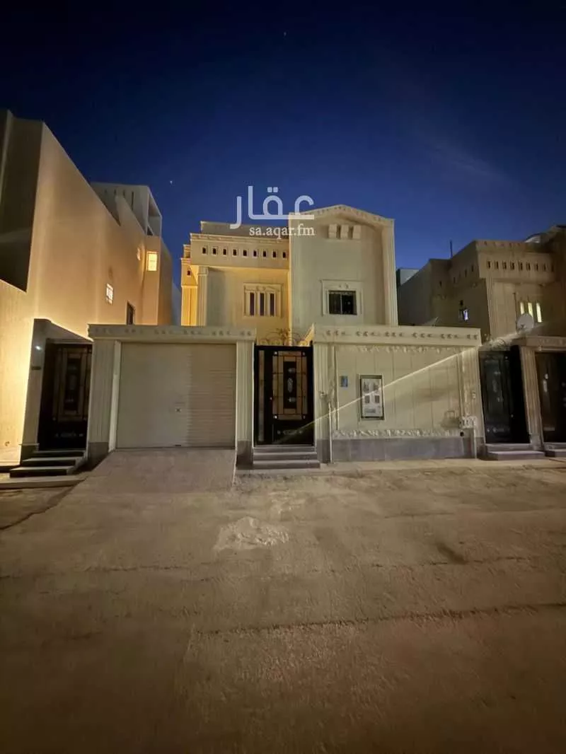 9 bedroom villa in Al Qadisiyah 2