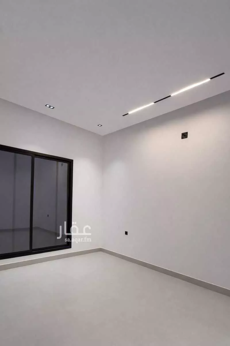 4 bedroom villa in Al Janadriyah 14