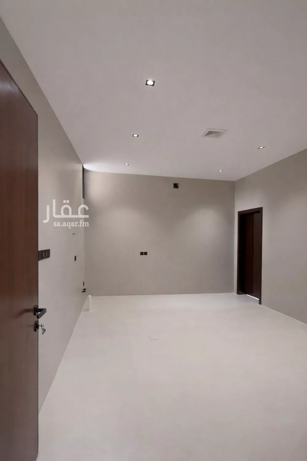 فيلا 5 غرف في الرمال 9