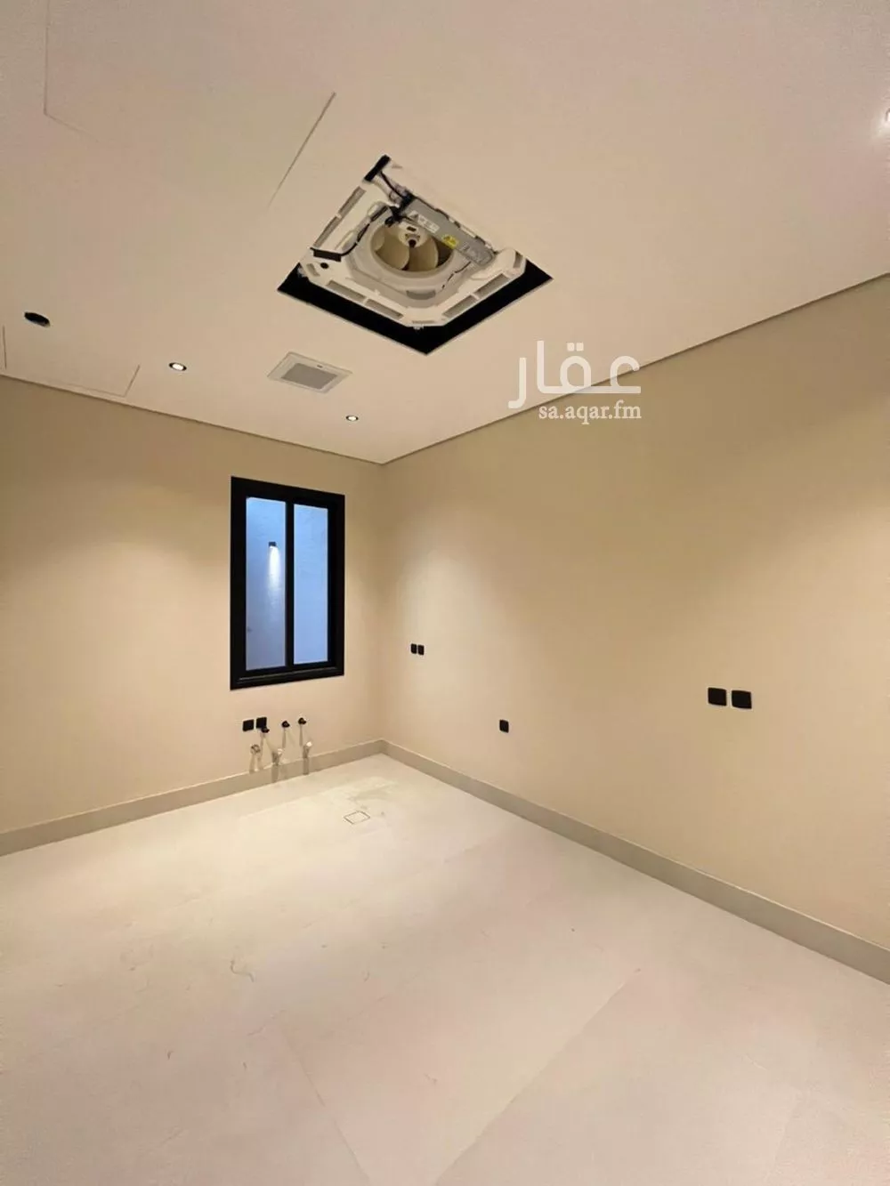 فيلا 4 غرف في العارض 6